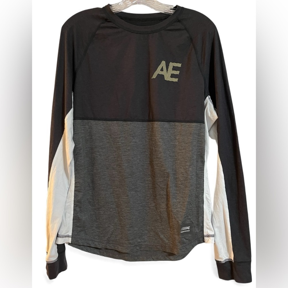 American Eagle Outfitters Flex Long Sleeve Shirt- Black, Gray, and White Size M